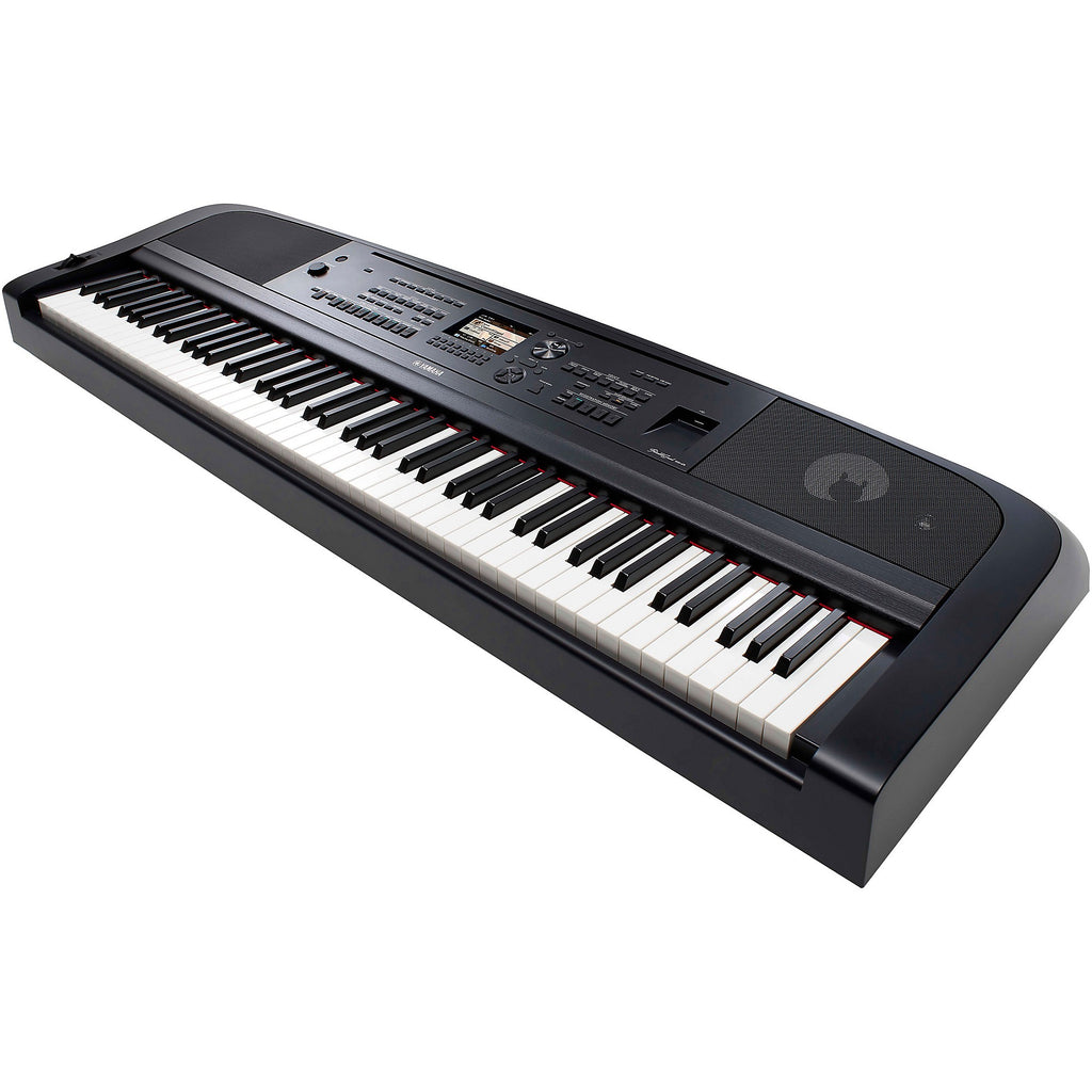 Yamaha DGX-670 88-Key Portable Grand