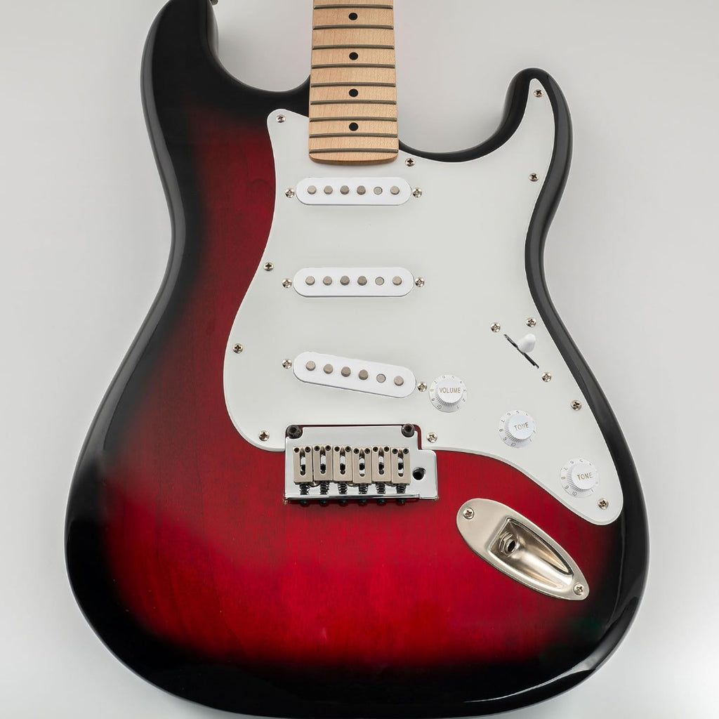 LW Essentials® Basic Stratocaster SSS Pickguard 11 Hole