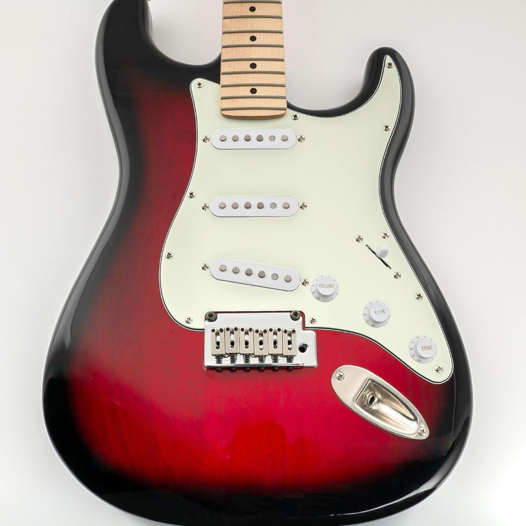 LW Essentials® Basic Stratocaster SSS Pickguard 11 Hole