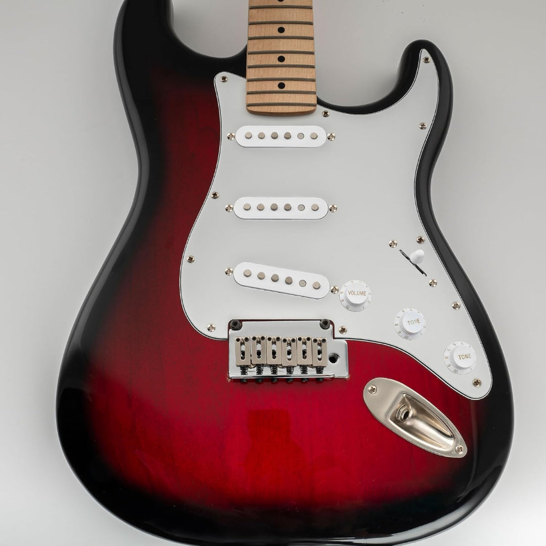 LW Essentials® Basic Stratocaster SSS Pickguard 11 Hole