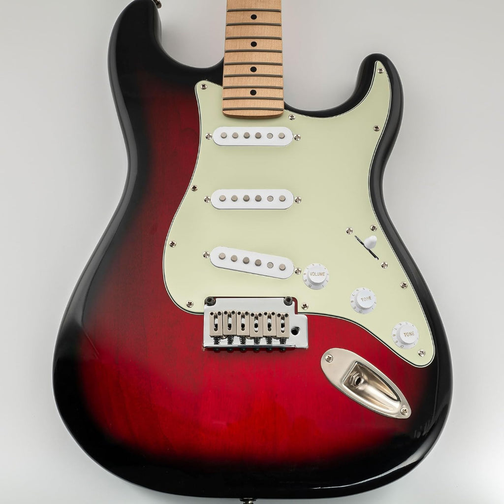 LW Essentials® Basic Stratocaster SSS Pickguard 11 Hole
