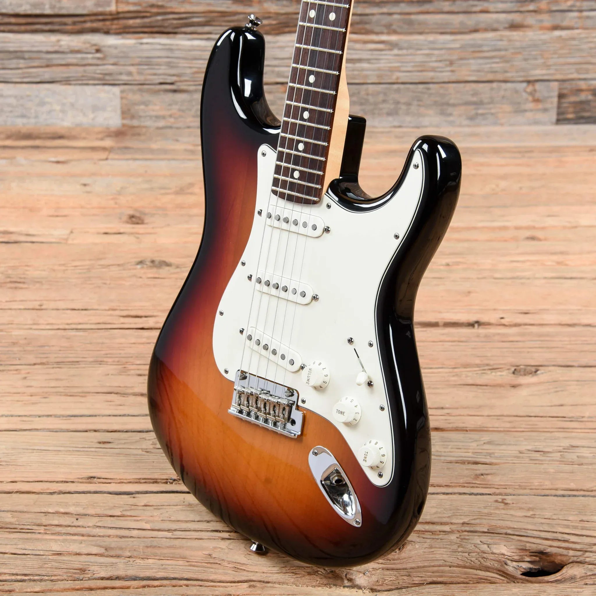 Fender American Standard 2008 Stratocaster SSS Electric Guitar 3-Color Sunburst