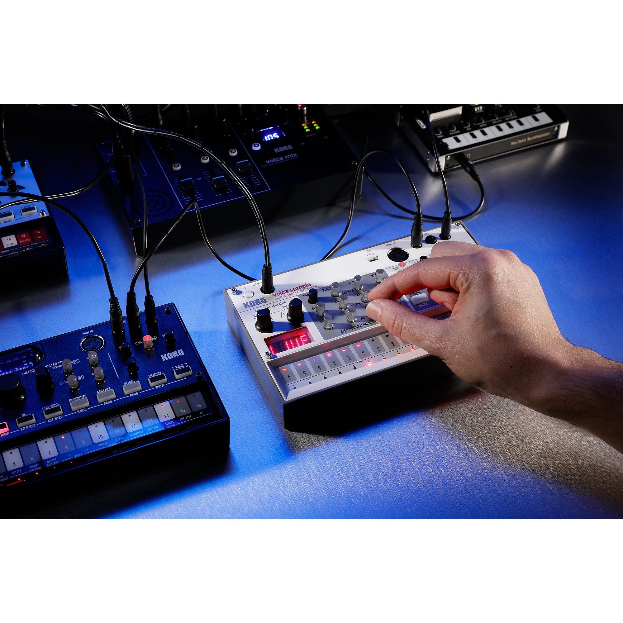 KORG volca sample 2 Digital Sample Sequencer White