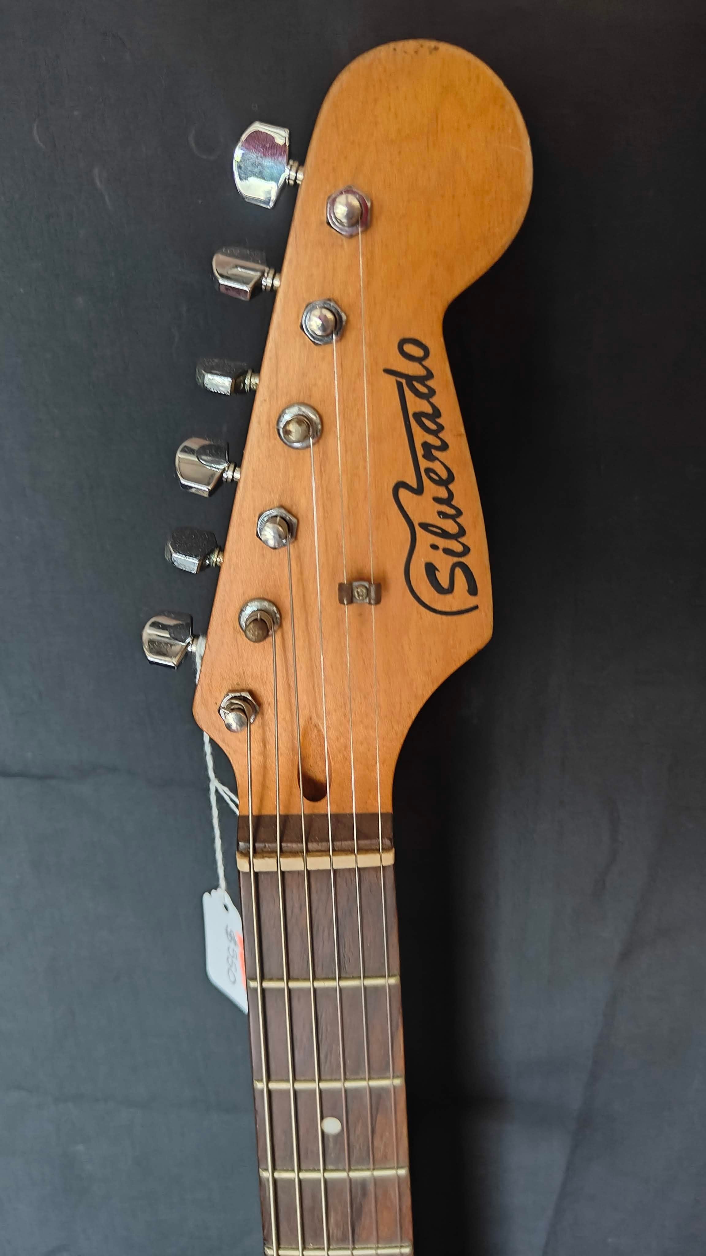 Silverado Strat-Type Electric Guitar Red (USED)